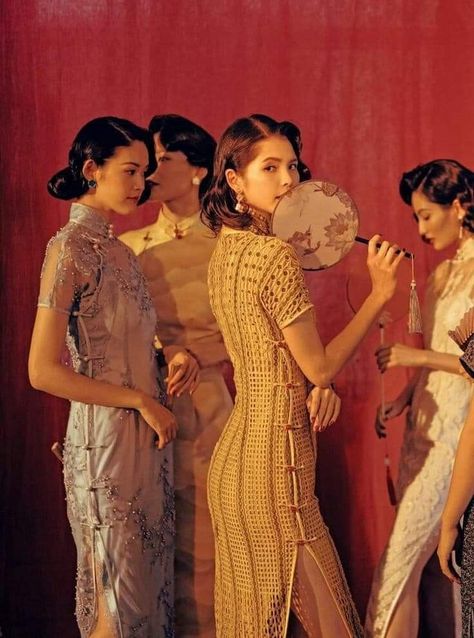 1960s Hong Kong Fashion, Shanghai Fashion, Gemini Birthday, Old Shanghai, Chinese Aesthetic, Pretty Nature, Photographie Portrait Inspiration, Japon Illustration, Model Pose