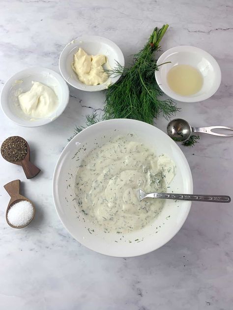 Four ingredients and just five little minutes are all you need to make the best Creamy Dill Dressing, made with fresh aromatic dill, Greek yoghurt, mayo and lemon juice! Dill Mayo, Creamy Dill Dressing, Yoghurt Dressing, Coleslaw Salad, Dill Dressing, Candida Diet Recipes, Apple Slaw, Salad Dressing Recipes Homemade, Greek Yogurt Recipes