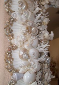 venetian shell mirror - Google Search Seashell Mirrors, Shell Mirrors, Mirror Detail, Shell Projects, Pearl Seashell, Seashell Mirror, Seashell Projects, Art Coquillage, Sailors Valentine