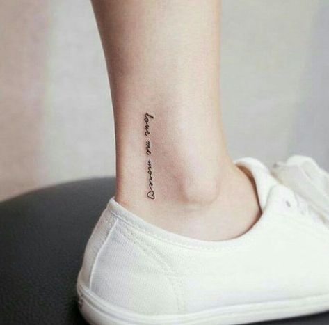 100 Ankle Tattoo Ideas for Men and Women - The Body is a Canvas #ankletattoo #ankletattoos Cute Ankle Tattoos, Small Shoulder Tattoos, Ankle Tattoos For Women, Tattoo Leg, Anklet Tattoos, Tattoo Trend, Makeup Tip, 4 Tattoo, Small Girl Tattoos