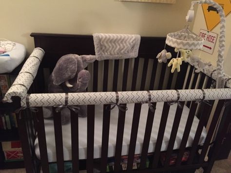 Walk With The Andrews: DIY: No-Sew Crib Teething Rail Cover Baby Crib Diy, Baby Crib Bumpers, Diy Crib, Crib Rail Cover, Crib Rail, Pool Noodle, Diy Pool, Crib Bumper, Pool Noodles