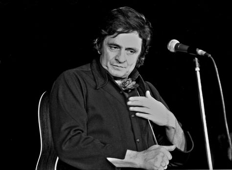 Cash Images, Johnny Cash June Carter, Marketing Icon, American Legend, Military Veterans, Johnny Cash, Country Singers, Special Places, Singer Songwriter