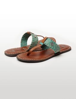 Love Love Beachy Clothes, Roxy Sandals, Turquoise Sandals, Nice Sandals, Shoe Boot Sandals, Pisco, Purse Accessories, Hot Shoes, Comfy Shoes