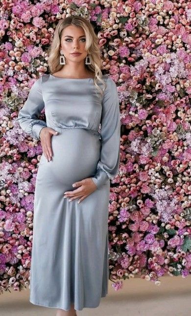 Elegant Outfit For Pregnant Women, Long Dress For Pregnant Women, Blue Maternity Outfits, Pregnate Outfit Dress, Pregnate Outfit, Dresses For Pregnant Women Elegant, Elegant Maternity Outfits, Pregnant Formal Dress, Pregnancy Evening Dresses