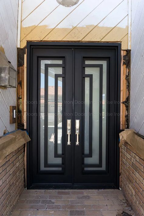 Custom Modern Design | Custom Iron Door | Precise Iron Doors Home Door Design Modern Iron, Double Door Iron Gate Design, Iron Door Design Modern Entrance, Iron Door Design Modern, Iron Doors Modern, Front Entrance Ideas, Modern Iron Gate Designs, Home Front Elevation, Craftsman Front Doors