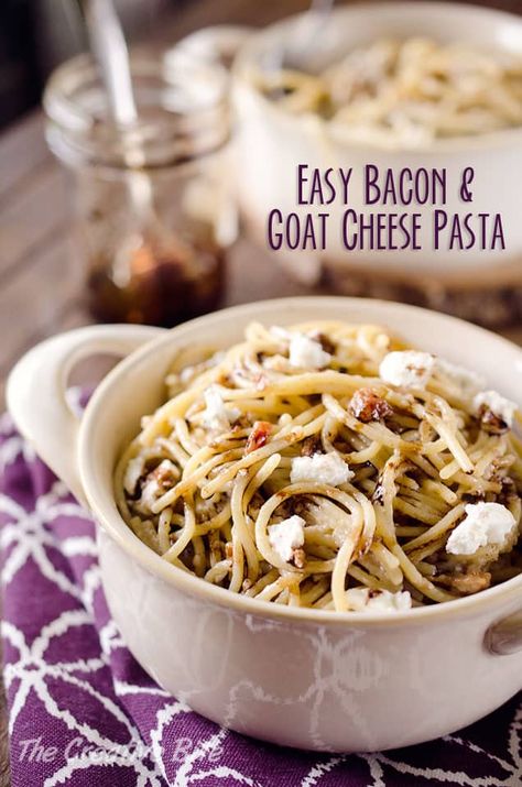 Easy Bacon & Goat Cheese Pasta Alfredo Rigatoni, Bacon Goat Cheese, Pasta Spicy, Creamy Buffalo Chicken, Pasta Ideas, Goat Cheese Pasta, Buffalo Chicken Pasta, Easy Vegetarian Dinner, Easy Bacon