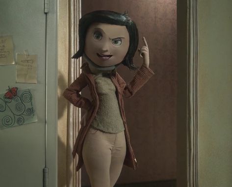 Coraline Mom, Puppet Combo, Im Not Sorry, Coraline Movie, Coraline Aesthetic, Coraline Jones, Not Sorry, Coraline, Series Movies