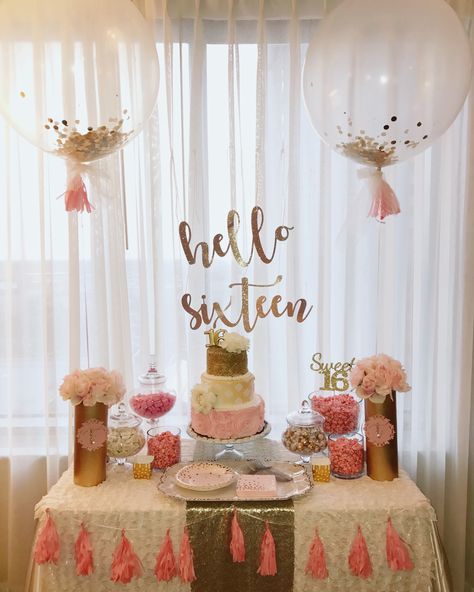 Sweet 16 Table Decorations Diy, Party Cake Table Set Up, Small Cake Table Decor Birthday, Sweet Sixteen Table Centerpieces, 16th Birthday Table Decorations, Sweet 16 Cake Table Decorations, Birthday Cake Table Setting Ideas, Table Decorations Sweet 16, Cake Table Ideas Birthday