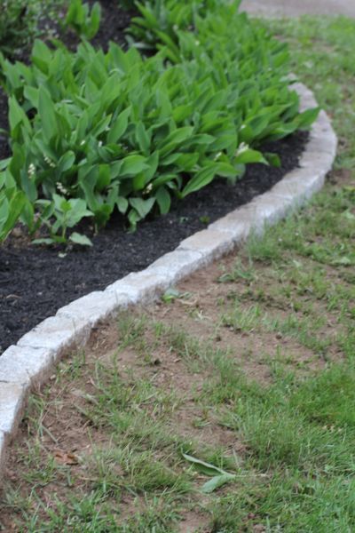 How To Install Cobblestone Edging Cobblestone Edging, Stone Edging, Flower Bed Edging, Cheap Landscaping Ideas, Landscape Borders, Landscape Edging, Lawn Edging, Home Landscaping, Garden Edging