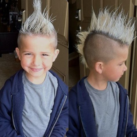 long blonde mohawk with shaved sides for boys Boys Mohawk, Kids Short Haircuts, Edgy Long Hair, Mohawk Haircut, Cool Boys Haircuts, Mohawk Hairstyles Men, Toddler Boy Haircuts, V Hair