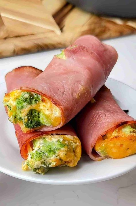 Keto-Friendly Cheesy Ham & Broccoli Roll-Ups Broccoli Roll Ups, Ham Broccoli, Cheesy Ham, Sliced Ham, Keto Meal Prep, Keto Recipes Dinner, Ranch Seasoning, Air Fryer Recipes Healthy, Roll Ups