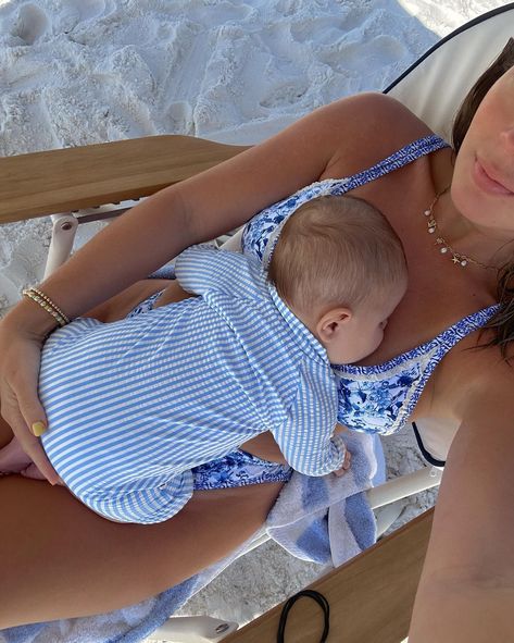 Miles + Mommy beach ootds 🤙🏽 Mccall Mitchell, Baby On Plane, Twins Mommy, Best Year Yet, Dream Family, Pregnant Couple, Twin Mom, Future Mom, My Days