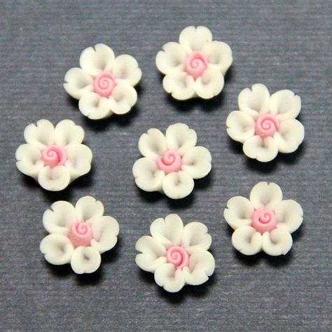 Polymer Clay Kunst, Polymer Flowers, Gum Paste Flowers, Fondant Flowers, Pendant Ring, Polymer Clay Diy, Polymer Crafts, Pasta Francesa, Fimo Clay