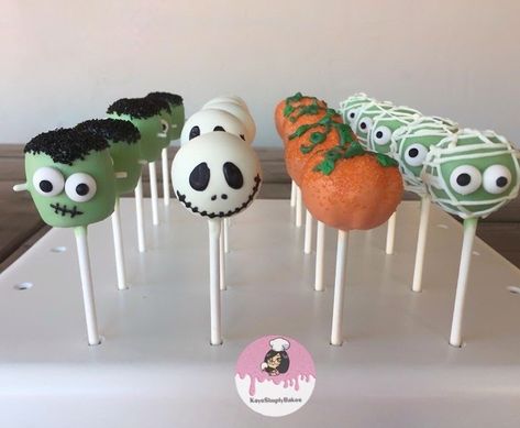 Witch Cake Pops Halloween, Cakepop Halloween Ideas, Chocolate Cake Halloween Ideas, Sponge Bob Cake Pops, Cake Pops For Halloween, Halloween Pop Cakes, Frankenstein Cake Pops, Halloween Popcakes, Cake Pops Halloween Cakepops