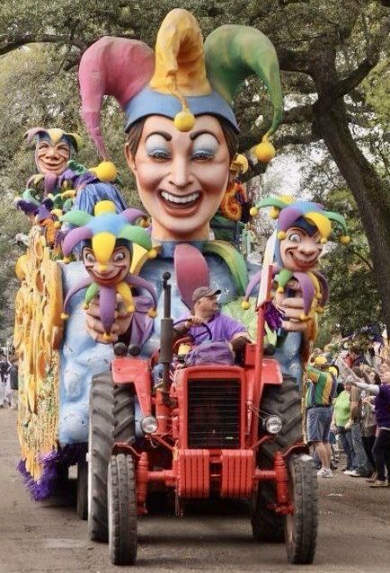 Mardi Gras Throws, Mardi Gras Float, Mardi Gras Crafts, Louisiana Swamp, Mardi Gra, Mardi Gras Parade, Mardi Gras Costumes, Ash Wednesday, Parade Float