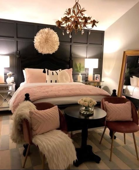 Glam Bedrooms, Feminine Colors, Zimmer Diy, Beautiful Bedroom Designs, Tufted Headboards, Glamorous Decor, Glam Bedroom, Decoration Inspiration, Master Bedrooms Decor