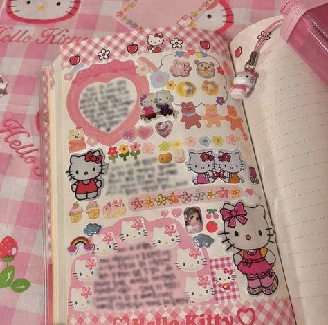 Scrapbook Ideas Kawaii, Y2k Journal Aesthetic, Y2k Diary, Hello Kitty Journal, Kawaii Journal, Scrapbook Inspo, Bulletin Journal Ideas, Pretty Journals, Cute Journals