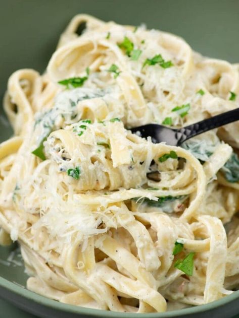 Alfredo Sauce with Cream Cheese Easy Cream Cheese Alfredo Sauce, Alfredo Sauce Recipe With Cream Cheese, Fettucini Sauce, Angel Hair Alfredo, Alfredo Sauce Without Cream, Alfredo With Cream Cheese, Cream Cheese Alfredo Sauce, Alfredo Sauce With Cream Cheese, Sauce With Cream Cheese