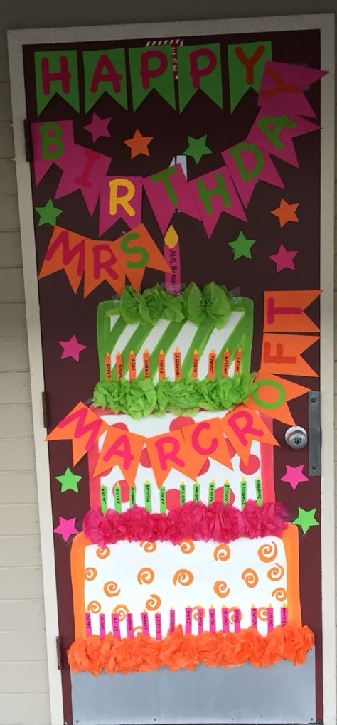 Birthday Door Decorations, Happy Birthday Teacher, Door Classroom, Teacher Door Decorations, Book Door, Door Decoration Ideas, Teacher Appreciation Doors, Birthday Door, School Door Decorations