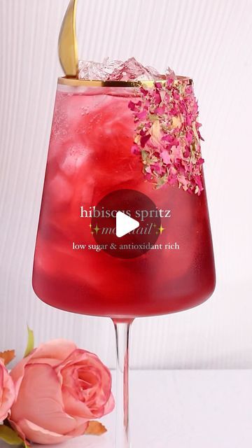 Rose Mocktails Non Alcoholic, Welcome Drink Ideas, Mock Cocktails, Mint Tea Recipe, Bartending 101, Shrimp Cocktail Sauce, Gourmet Appetizers, Iced Tea Lemonade, Ideas Cocina