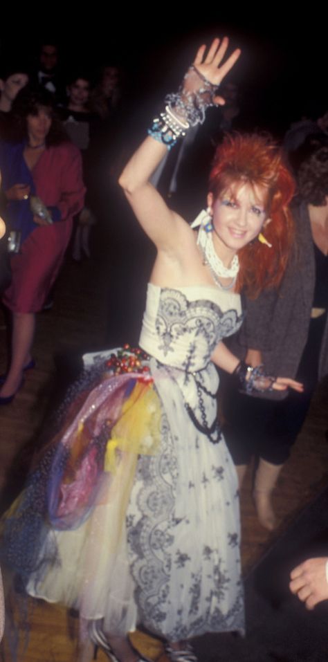 Cindy Lauper, 1984 American Music Awards Cindy Lauper 80's, Cindi Lauper, Themed Dresses, Cindy Lauper, Most Expensive Dress, Wedding Singer, Bright Lipstick, 80s Prom, 80s Costume