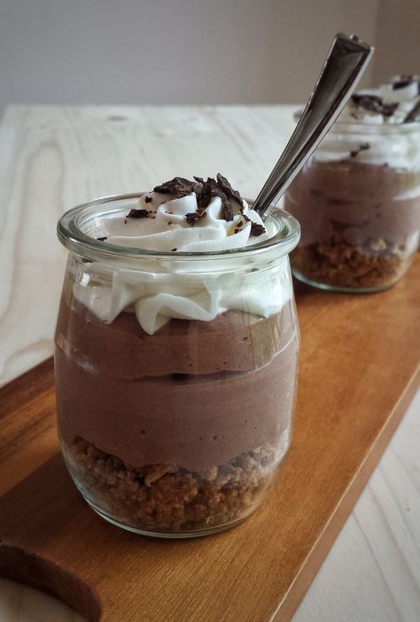 No Bake Chocolate Cheesecake Cheesecake Jars, No Bake Chocolate Cheesecake, Mason Jar Desserts, Cheesecake In A Jar, It's So Hot, Dessert In A Jar, Hot Outside, Bake Cheesecake, My Favourite Things