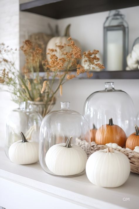 See the best Fall Decor Inspiration for your living room, dining room, and more, with ideas for both traditional and Pastel Fall Decor Ideas Pastel Fall Decor, Cozy Decorating Ideas, Simple Fall Decor, Pastel Fall, Fall Apartment Decor, Outdoor Fall Decor, Decorate For Fall, Pumpkin Arrangements, Fall Table Centerpieces