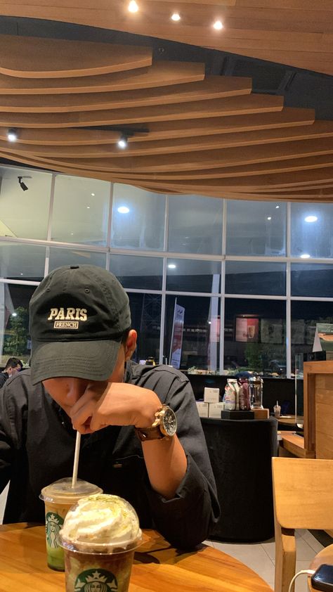 Guy In Coffee Shop Aesthetic, Cafe With Boyfriend, Lowkey Boyfriend Pictures, Fake Boyfriend Snapchat Pictures, Cafe Pose, Bad Boy Quotes, Coffee Shop Photography, Boyfriend Pranks Pictures, Cool Boy Image