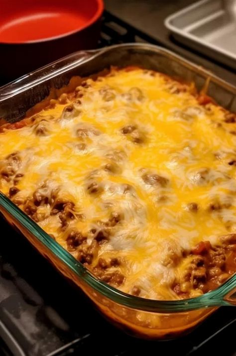 Savor the flavors of Mexico with this speedy and tasty casserole, perfect for a delightful dinner experience. Mexican Beef Casserole, Chicken Dorito Casserole, Easy Mexican Casserole, Zesty Ranch, Slow Cooker Appetizers, Southwest Recipes, Mexican Casserole Recipe, Dinner Experience, Mexican Chicken Casserole