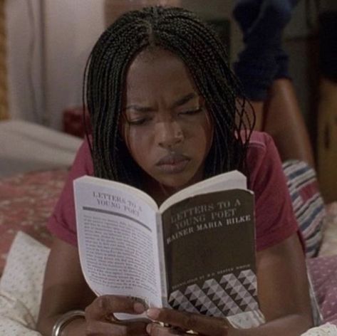 Dorcas Meadowes, Ms Lauryn Hill, Memes Gretchen, Lauryn Hill, Black Femininity, Woman Reading, Girl Reading, Studying Inspo, Book Girl