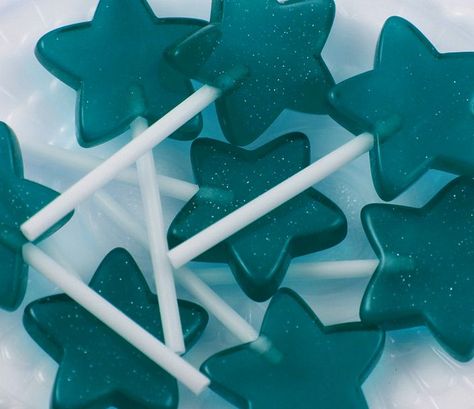 blue star lollipops Turquoise Aesthetic, Idle Game, Everything Is Blue, Baby Blue Aesthetic, Light Blue Aesthetic, Blue Food, Bleu Pastel, Aesthetic Colors, Aesthetic Images