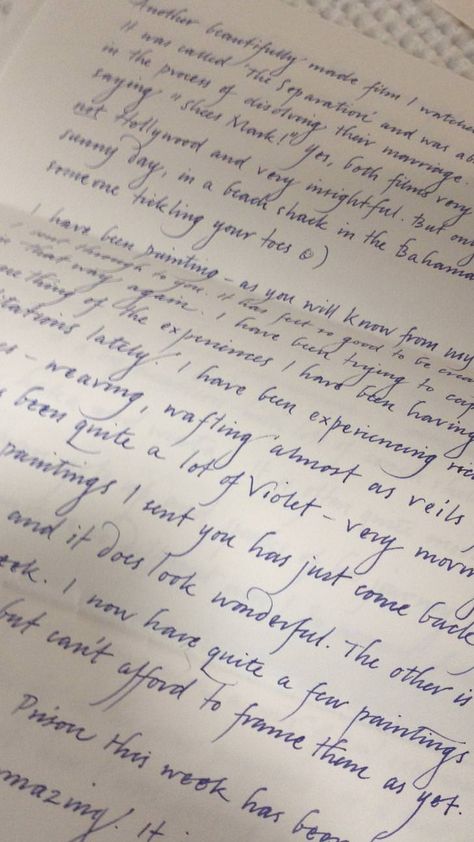 Graceful handwriting (my friend's pen-pal is an artist) Handwriting Help, Handwriting Examples, Pretty Handwriting, Handwriting Analysis, Handwritten Letter, Improve Your Handwriting, Neat Handwriting, Improve Handwriting, Handwriting Styles