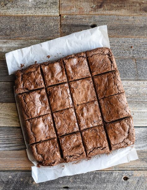 Oat Flour Brownies, Easy Homemade Brownies, Almond Flour Brownies, Homemade Brownies Easy, Homemade Dark Chocolate, Cocoa Brownies, Best Brownie Recipe, Dessert Cookies, Dark Chocolate Brownies