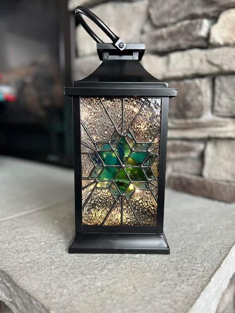 Stain Glass Lanterns, Stained Glass Candle Holder Patterns, Stained Glass Lantern, Painted Lanterns, Lantern Painting, Stained Glass Candle Holders, Stained Glass Candles, Stained Glass Light, Glass Jewelry Box