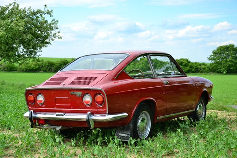 Fiat 850 Sport Coupé Fiat Sport, Fiat 1100, Fiat 128, My First Car, Fiat 850, Fiat Cars, Tiny Cars, Alfa Romeo Cars, Fiat Abarth