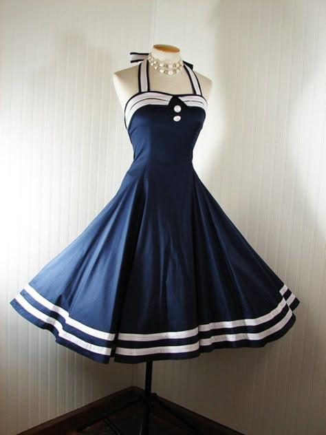 F-A-B-U-L-O-U-S!!!! Vintage Navy dress Vintage Sailor Dress, Navy Halter Dress, Vintage Sailor, Nautical Dress, Sailor Dress, Vintage Inspired Dresses, 50s Dresses, Moda Vintage, 50s Fashion