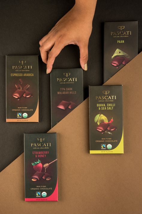 Pascati Artisan Chocolate- Styling on Behance Modern Packaging Design Food, Packaging Design Food, Chocolate Package, Modern Packaging Design, Sweet Box Design, Chocolate Packaging Design, Modern Packaging, Food Graphic Design, Organic Chocolate