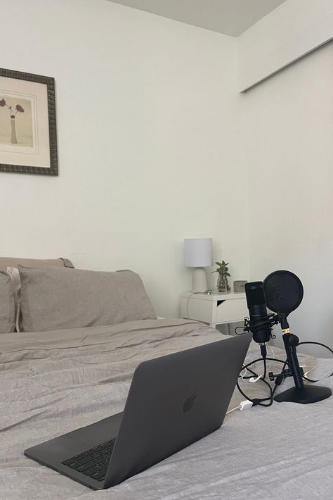 Money Growth, Podcast Setup, Fashion Content Creator, Money Wallpaper, Influencer Style, Vision Board Images, Goal Board, Podcast Studio, Career Vision Board