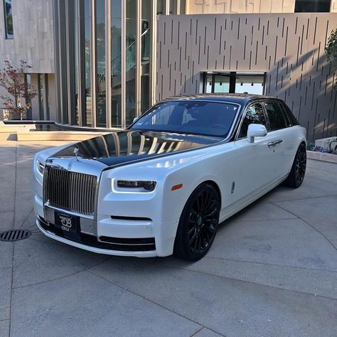 Say what you want... this is the ♠️ of all phantom’s. #RDBLA #Mansory #Phantom Auto Rolls Royce, Rolls Royce Coupe, Phantom Car, Rolls Royce Wallpaper, Rolls Royce Motor Cars, Luxury Cars Rolls Royce, Rolls Royce Wraith, Car Quotes, Car Organization