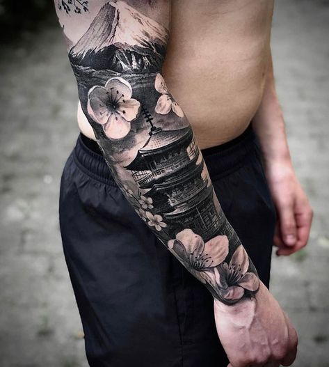 Japanese Leg Tattoo, Koi Tattoo Sleeve, Japanese Legs, Nature Tattoo Sleeve, Heaven Tattoos, Cool Arm Tattoos, Koi Tattoo, Tattoo Project, Japanese Tattoo Art