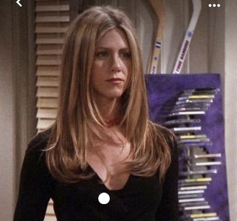 Rachel Green Hair Season 1, Rachel Green Hairstyles, Green Hairstyles, Rachel Green Hair, Rachel Green, Season 8, Green Hair, The Trend, Season 1