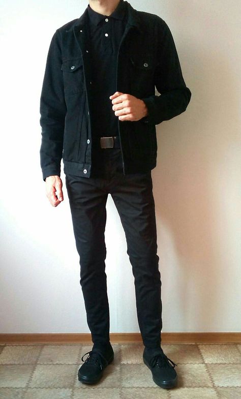 Black Vans Outfit Men, Basic Boy Outfit, Ootd Men Casual, Mens Outfits Dressy, Black Shoes Outfit, Mens Pants Fashion Casual, Weird Clothes, Outfit Vans, Black Outfit Edgy