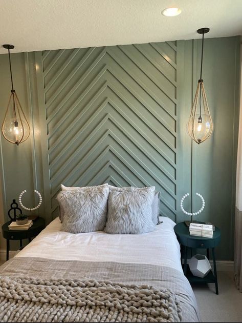 Grey Accent Wall, Wood Wall Design, Feature Wall Bedroom, Accent Wall Designs, Small Hallway Ideas, Accent Wall Ideas, Bedroom Wall Designs, Headboard Wall, Small Hallway