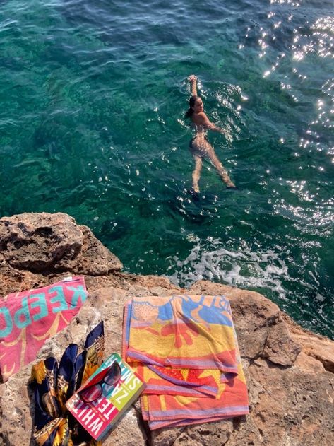 Greece Vision Board Pictures, Euro Summer Photo Ideas, Swimming In Italy, Sea Vacation Aesthetic, Beach Vacation Aesthetic, Freetime Activities, Summer Vacation Aesthetic, Euro Summer, Holiday Summer