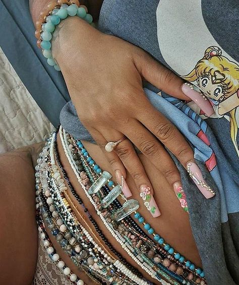 Outfits With Waist Beads, Waist Beads African, Short Box Braids Hairstyles, Beads Fashion, Waist Jewelry, Belly Jewelry, Chain Belts, Waist Beads, Jewelry Accessories Ideas