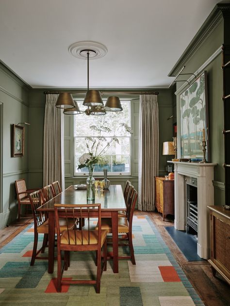 A classic and colourful Chelsea townhouse restored to its Georgian roots | House & Garden Dining Room Hallway, Cottage Interiors Dining Room, Colorful Vintage Dining Room, English Cottage Style Dining Room, English Cottage Dining Room Ideas, Edwardian Dining Room, Georgian Style Interiors, Dining Room Craftsman, 1930s Dining Room