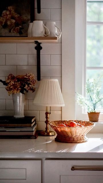 Thrifted Home Decor Kitchen, Cozy Cottage Apartment, Table Lamp In Kitchen, Thrifted Lamps, Kitchen Lamps On Counter, Lamps In The Kitchen, Cottagecore Lamp, Things To Thrift, Kitchen Counter Lamp