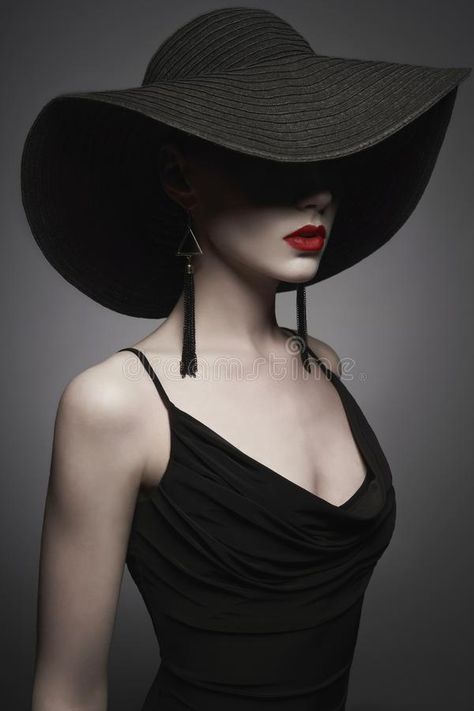 Women Wearing Hats, Women With Hats, Black Photoshoot, High Key Photography, Woman With Hat, Woman In Hat, Lady In Black, Dress Stylish, Elegant High Heels