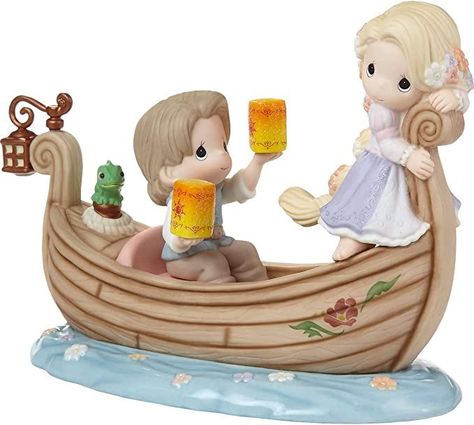 Rapunzel Decor, Tangled Love, Flynn Rider And Rapunzel, Precious Moments Wedding, Disney Precious Moments, Disney House, Lost Princess, Precious Moments Dolls, Rapunzel Disney