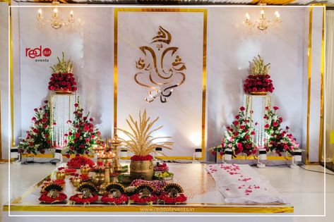 Contemporary styled wedding decoration hindu kerala | Gallery Tamil Marriage Stage Decoration, Wedding Stage Kerala Hindu, Simple Kerala Wedding Decorations, Simple Tamil Wedding Decor, Kerala Engagement Decorations, Hindu Wedding Decorations Kerala, Hindu Engagement Decor, Hindu Wedding Entrance Decor, Kerala Engagement Stage Decoration